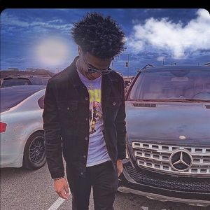 Meet your Posher, Javon